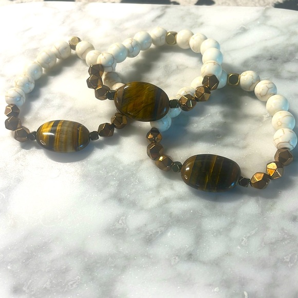 Tigers eye, bronze hematite & Howlite bracelet - Picture 5 of 5